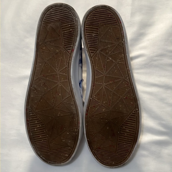 OTBT Hologram White/Blue Tie Dye Leather High-Top Sneakers - Picture 7 of 11